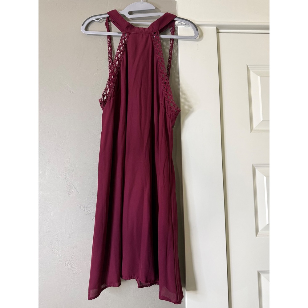 Charlotte Russe Burgundy Crochet Lace Halter Open Back Mini Dress Medium NWT